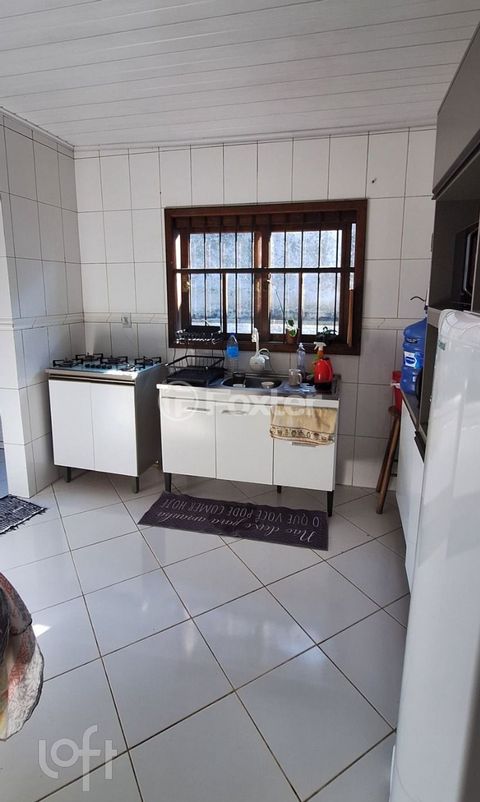 Image 7 - 896995