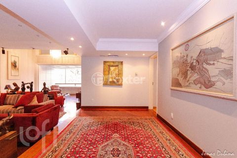Image 7 - 896997