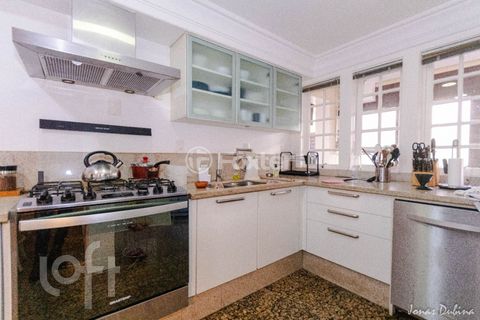 Image 14 - 896997