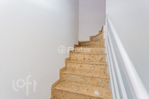 Image 19 - 897003