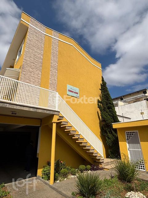 Image 9 - 897003