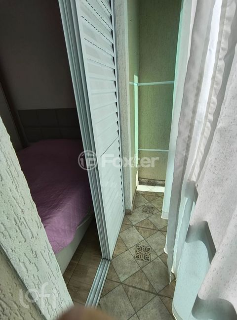Image 7 - 897011