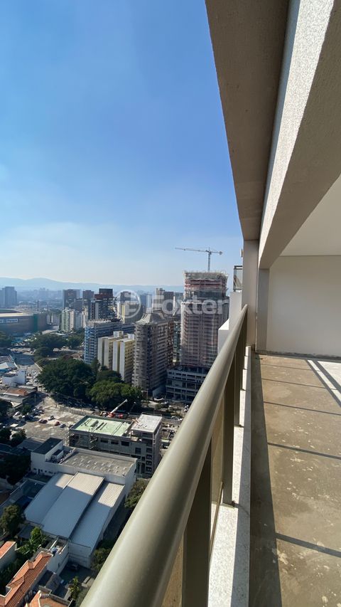 Image 9 - 897035