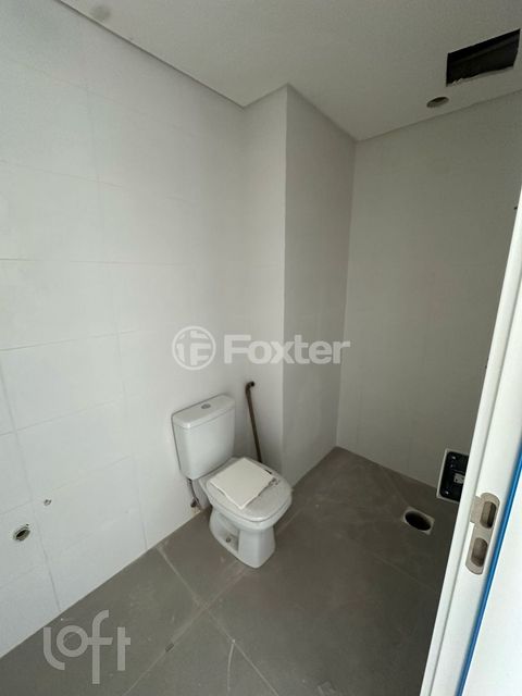 Image 7 - 897116