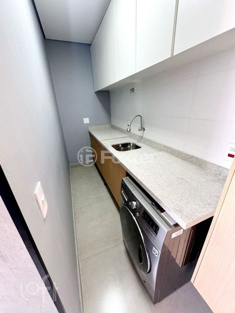 Image 3 - 897138