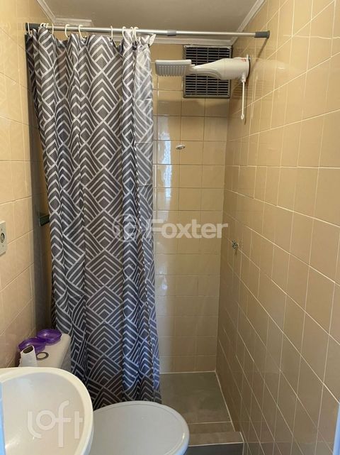 Image 7 - 897251