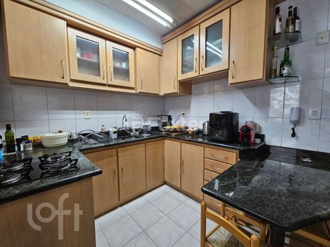 Image 7 - 897295