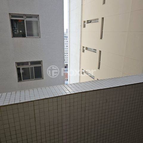 Image 12 - 897297