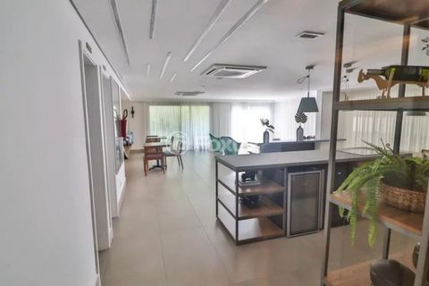 Image 10 - 897427
