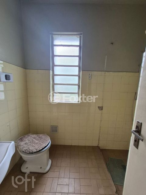 Image 5 - 897455