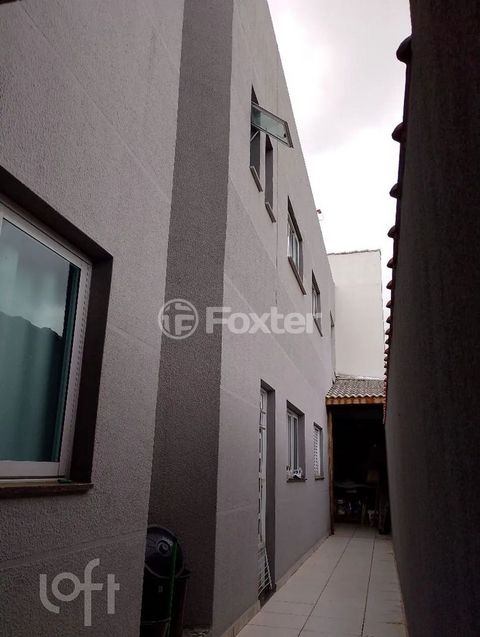 Image 8 - 897467