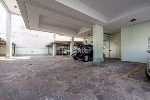 Image 16 - 897471