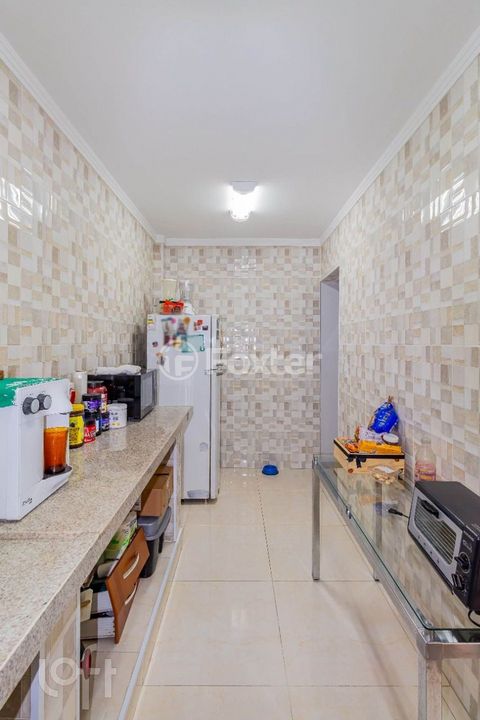 Image 15 - 897482