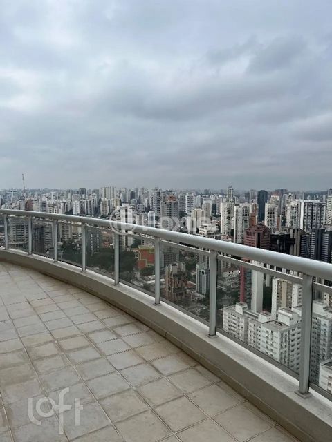 Image 8 - 897483