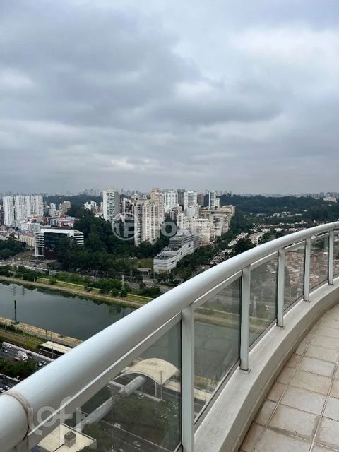 Image 9 - 897483