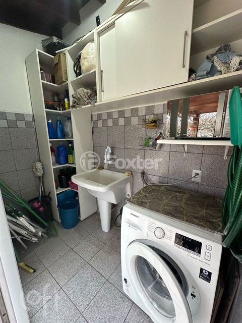 Image 8 - 897528