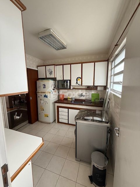 Image 7 - 897530