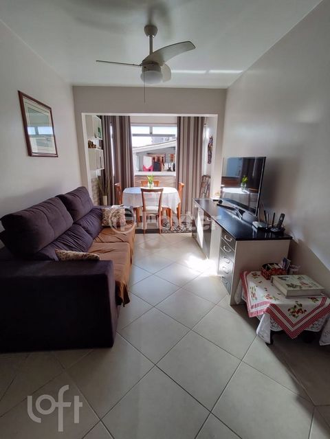 Image 7 - 897536