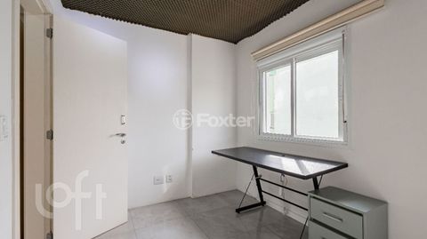 Image 7 - 897584