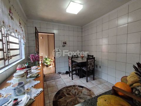 Image 12 - 897613