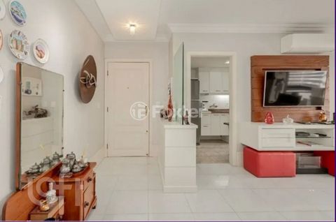 Image 7 - 897625