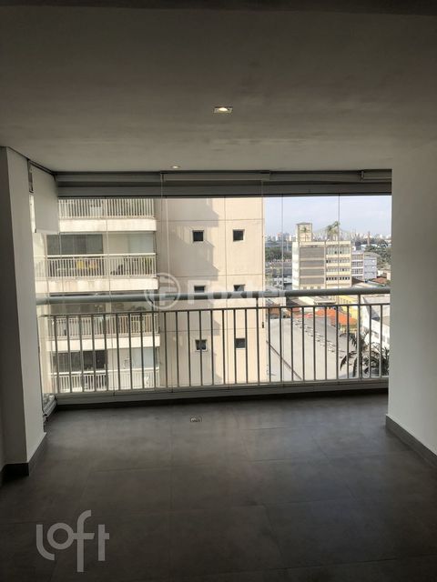 Image 10 - 897639