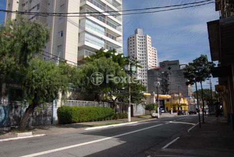Image 17 - 897657