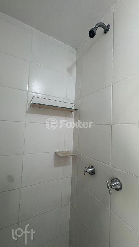 Image 19 - 897659
