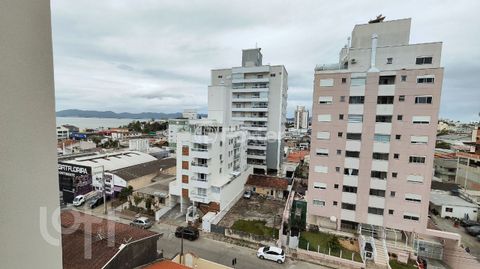 Image 9 - 897668