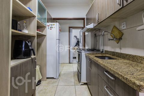 Image 7 - 897678