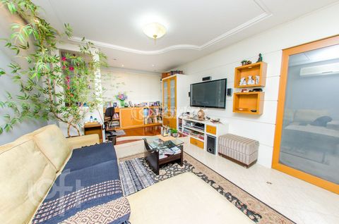 Image 4 - 897680