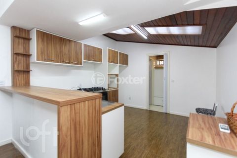 Image 7 - 897686