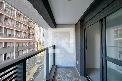 Image 6 - 897713