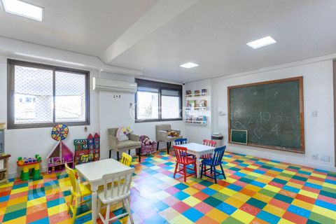 Image 3 - 897770
