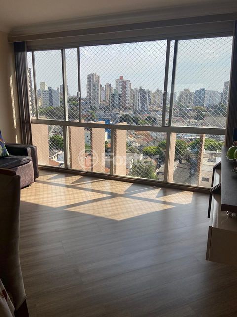 Image 11 - 897782
