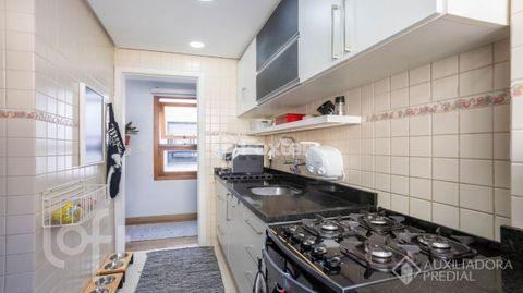 Image 7 - 897796