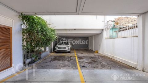 Image 17 - 897796