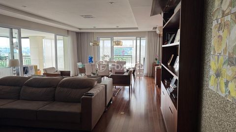 Image 7 - 897815