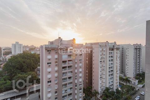 Image 16 - 897826