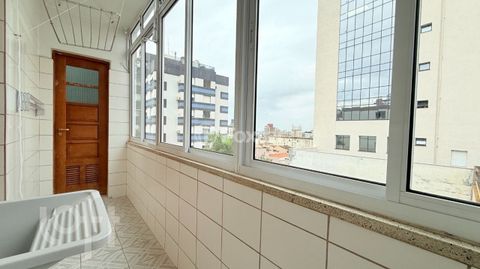 Image 15 - 897837
