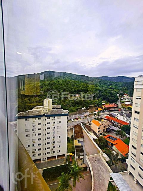 Image 6 - 897849