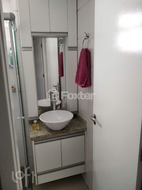 Image 7 - 897941