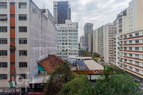 Image 18 - 897943