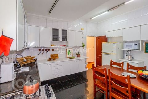 Image 3 - 897943