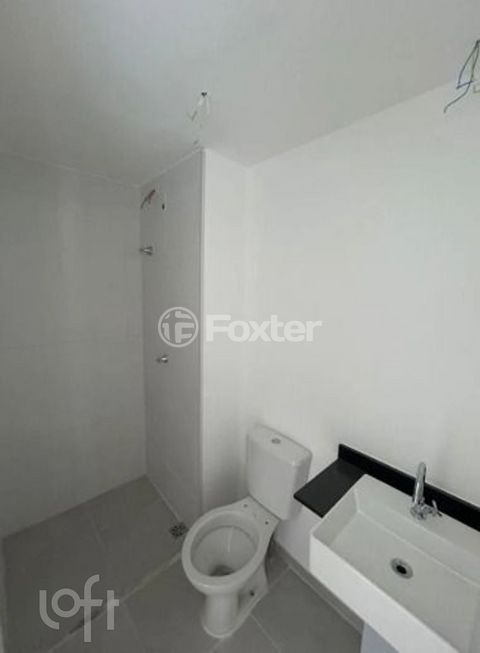 Image 6 - 897957