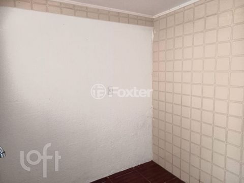 Image 19 - 897977