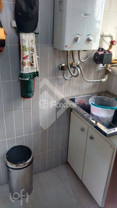 Image 8 - 897992
