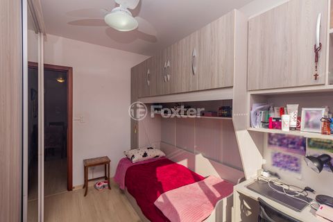 Image 8 - 898001