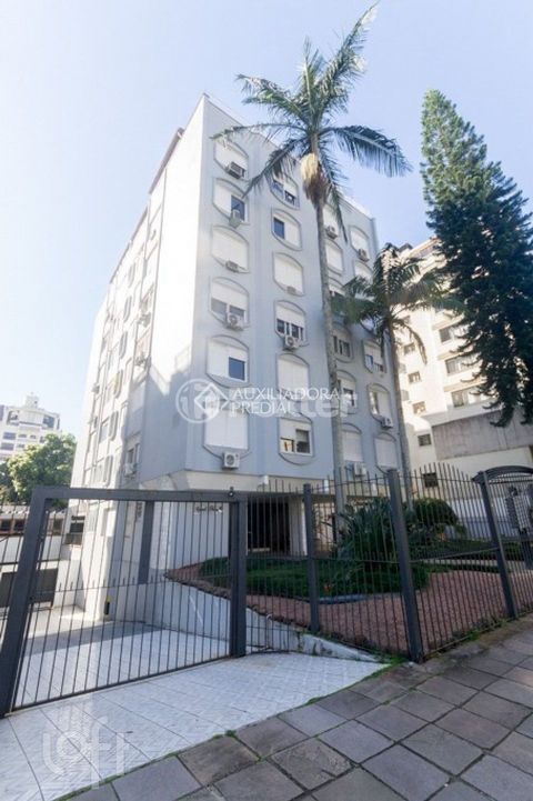 Image 10 - 898019