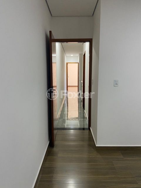 Image 8 - 898036